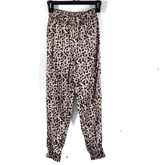 ZARA Leopard print high Waist Satin Jogging pants - Picture 2 of 9